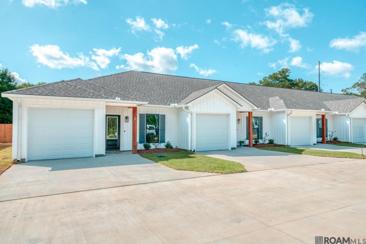 8739 Lockhart Rd, Unit #10-F, Denham Springs, LA 70726 Main Photo