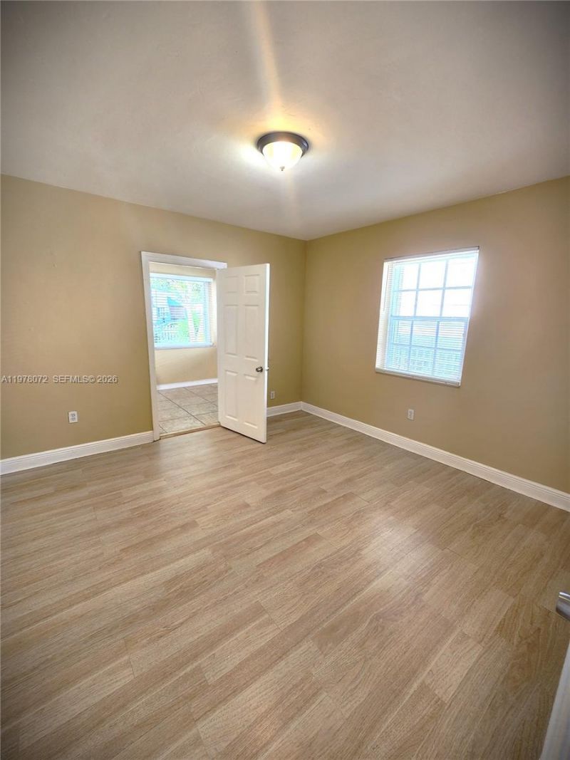 1030 NW 48th St, Miami, FL 33127 Photo