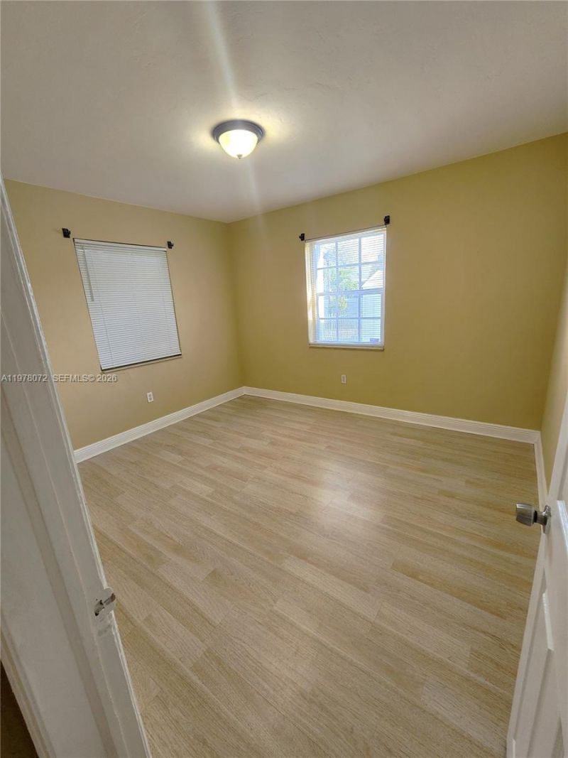 1030 NW 48th St, Miami, FL 33127 Photo