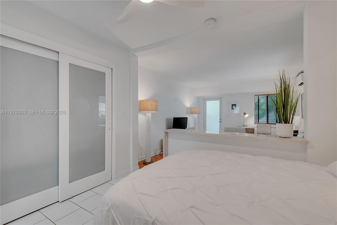 1035 Meridian Ave, Unit 6, Miami Beach, FL 33139 Photo