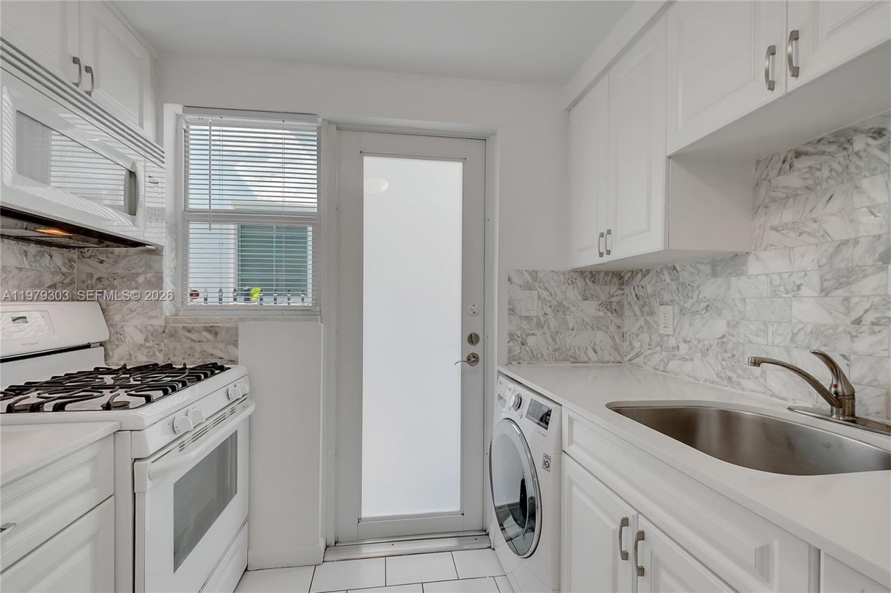 1035 Meridian Ave, Unit 6, Miami Beach, FL 33139 Photo