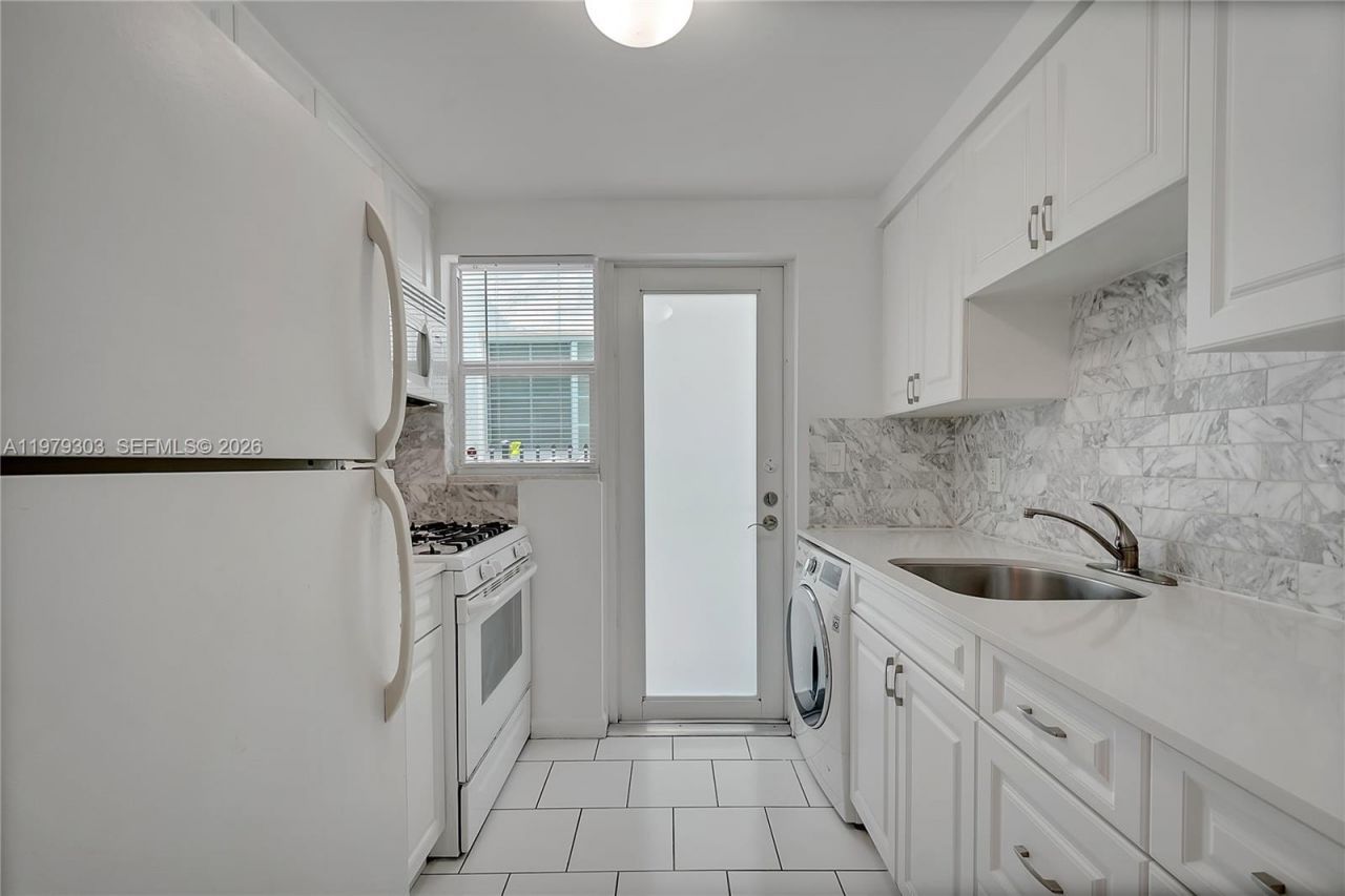 1035 Meridian Ave, Unit 6, Miami Beach, FL 33139 Photo