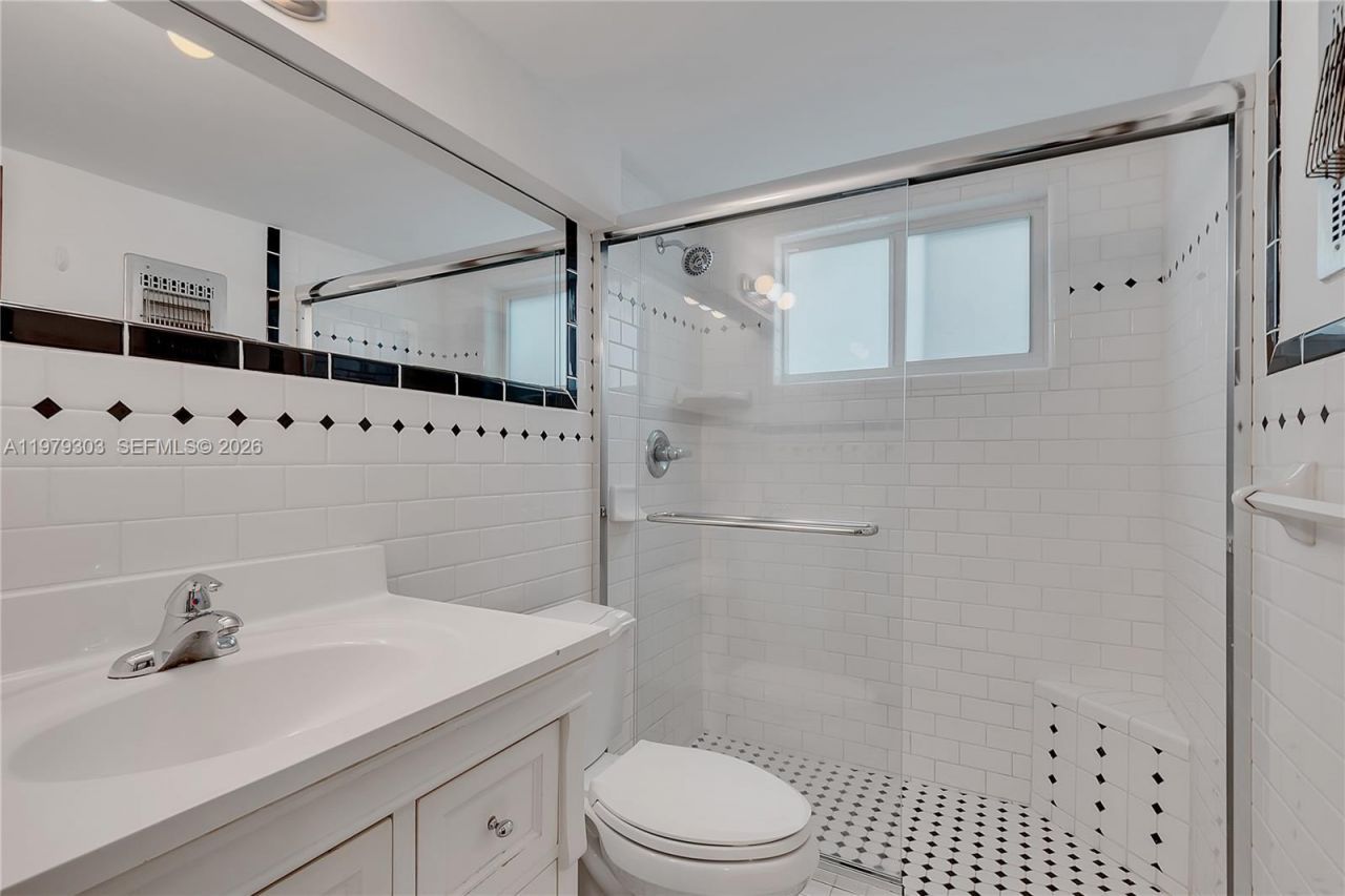 1035 Meridian Ave, Unit 6, Miami Beach, FL 33139 Photo