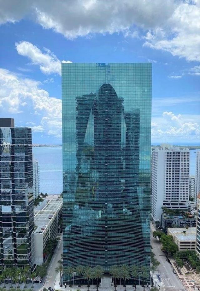 1300 S Miami Ave , Unit 2704, Miami, FL 33130 Photo