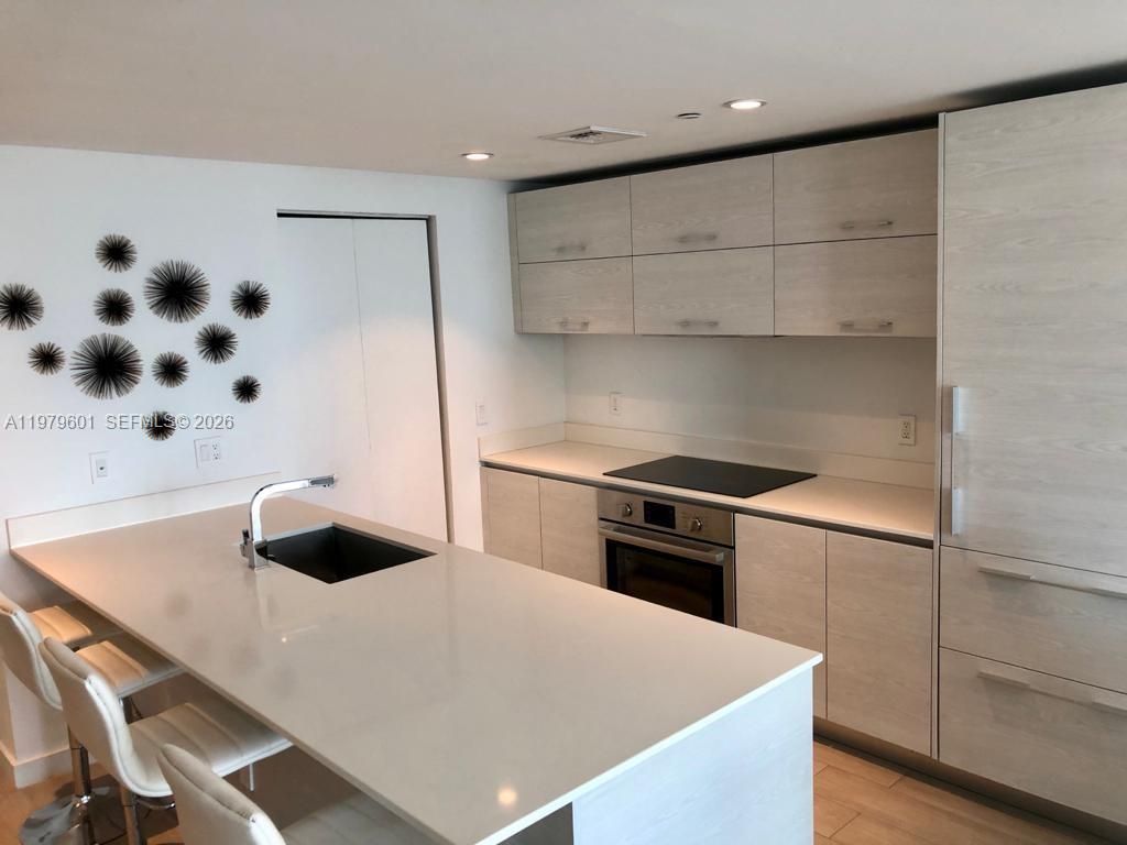 1300 S Miami Ave , Unit 2704, Miami, FL 33130 Photo