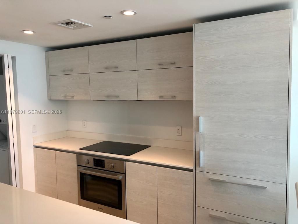 1300 S Miami Ave , Unit 2704, Miami, FL 33130 Photo