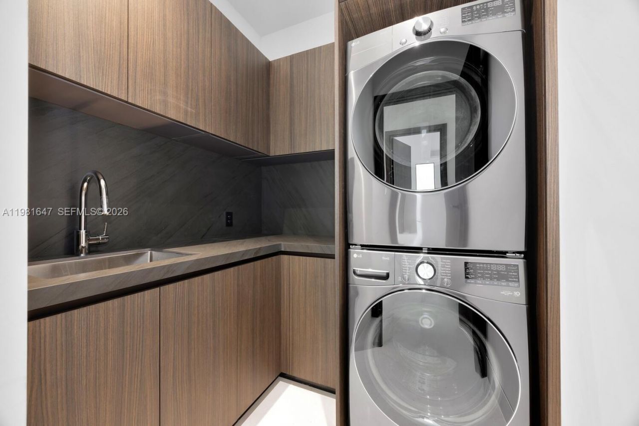 4231 SW 11th St , Miami, FL 33134 Photo