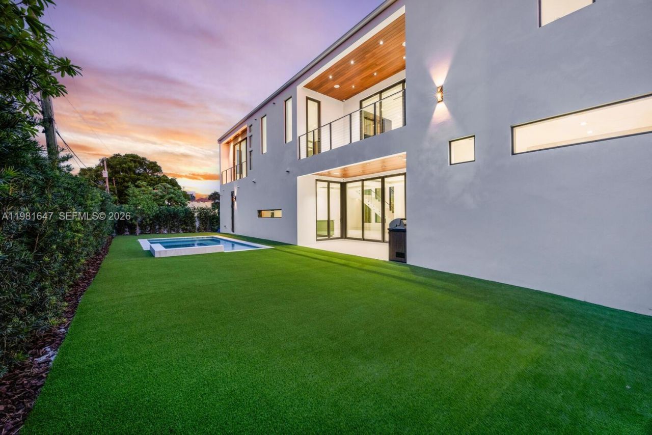 4231 SW 11th St , Miami, FL 33134 Photo