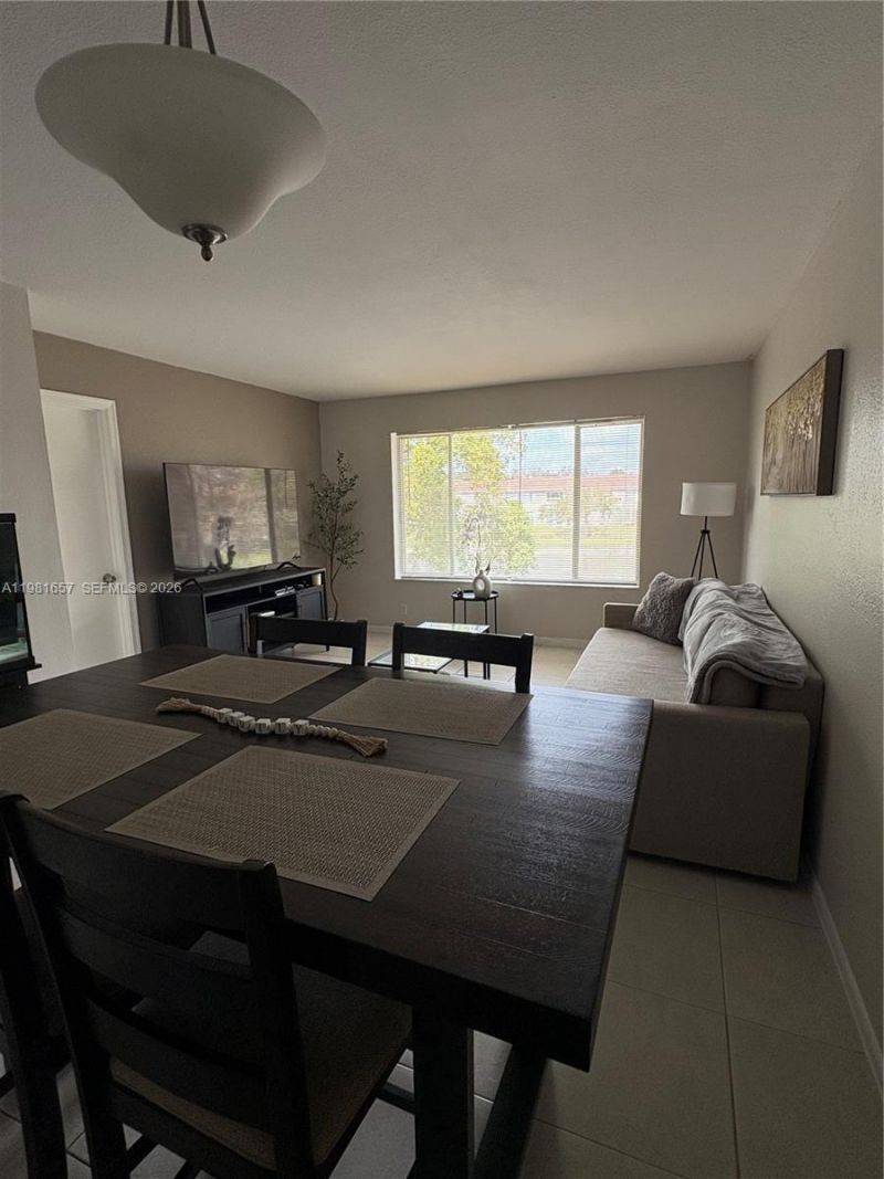 9955 Twin Lakes Dr, Unit 9-K, Coral Springs, FL 33071 Photo