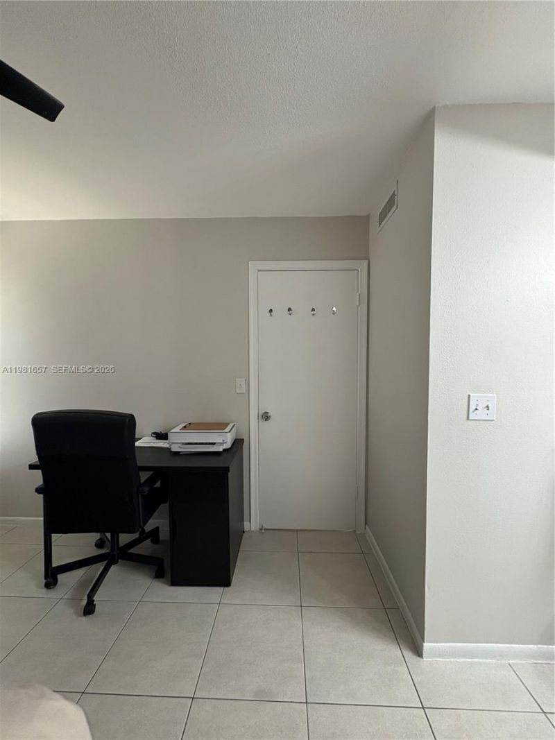 9955 Twin Lakes Dr, Unit 9-K, Coral Springs, FL 33071 Photo