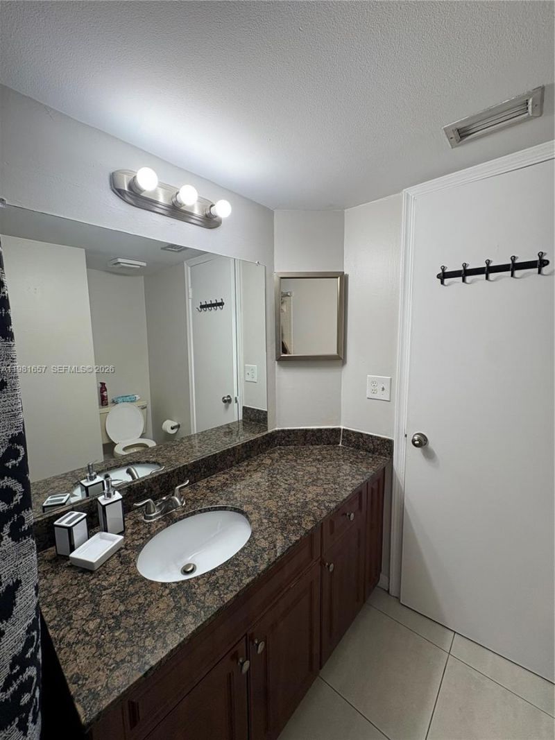 9955 Twin Lakes Dr, Unit 9-K, Coral Springs, FL 33071 Photo