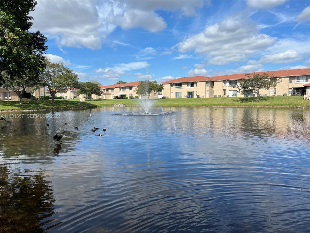 9955 Twin Lakes Dr, Unit 9-K, Coral Springs, FL 33071 Photo