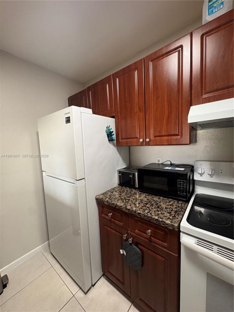 9955 Twin Lakes Dr, Unit 9-K, Coral Springs, FL 33071 Photo