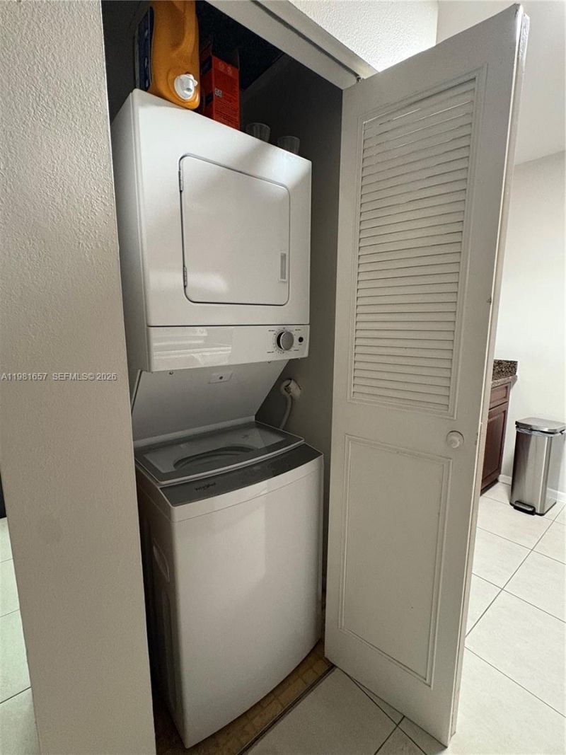 9955 Twin Lakes Dr, Unit 9-K, Coral Springs, FL 33071 Photo