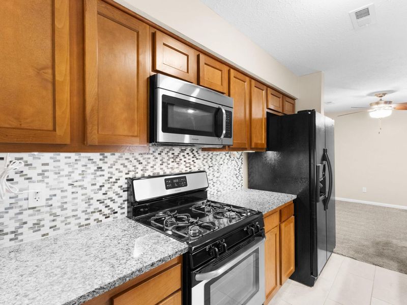 2176 Hedgerow Road, Unit 2176D, Columbus, OH 43220 Photo 10