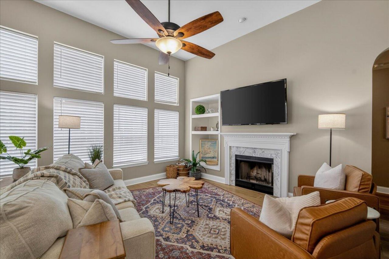 101 Chancellors Drive Photo 10