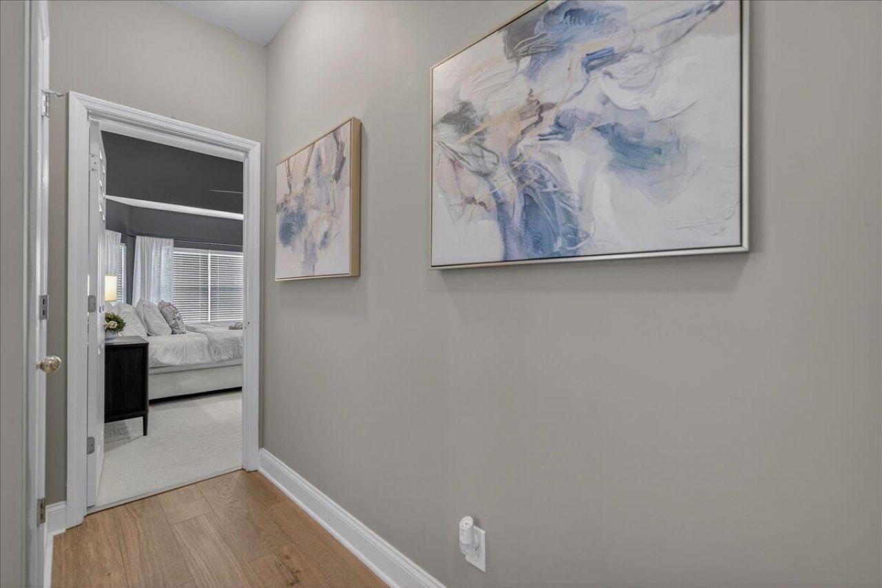 101 Chancellors Drive Photo 14