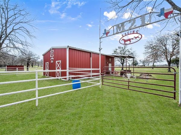 6501 Gehrig Circle, Burleson, TX 76028
