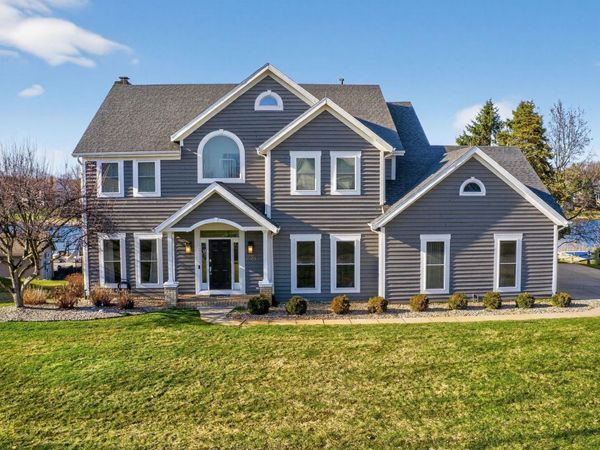 15183 Valentia Drive, Granger, IN 46530