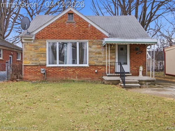 24351 Kipling Street, Oak Park, MI 48237