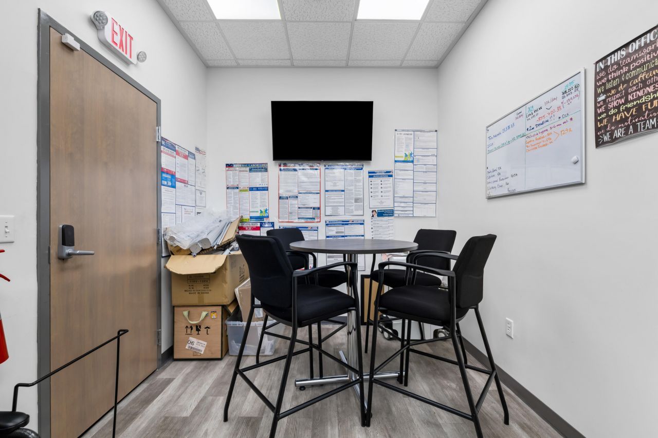 9403 Hwy 78 Photo 19