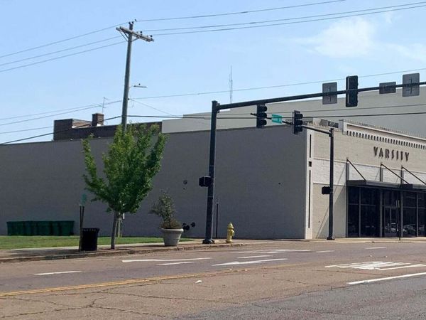 401 Main, Columbus, MS 39701