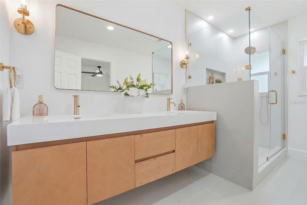 1339 35th Street N, Saint Petersburg, FL 33713 Photo