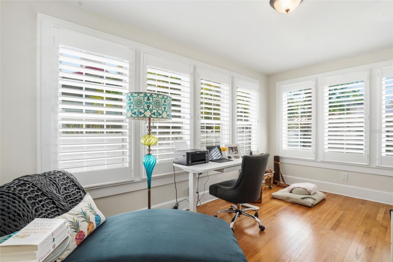 126 22nd Avenue Ne, Saint Petersburg, FL 33704 Photo