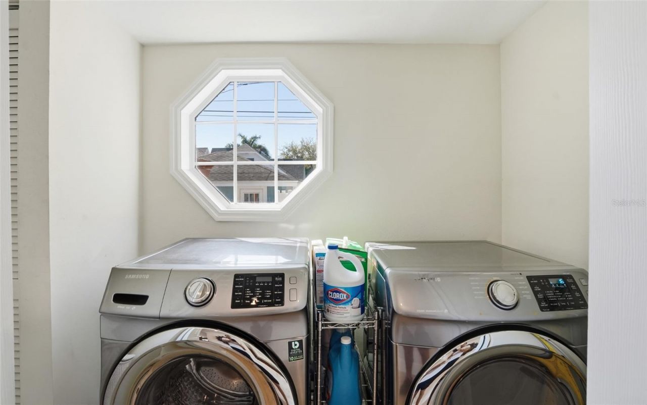 126 22nd Avenue Ne, Saint Petersburg, FL 33704 Photo