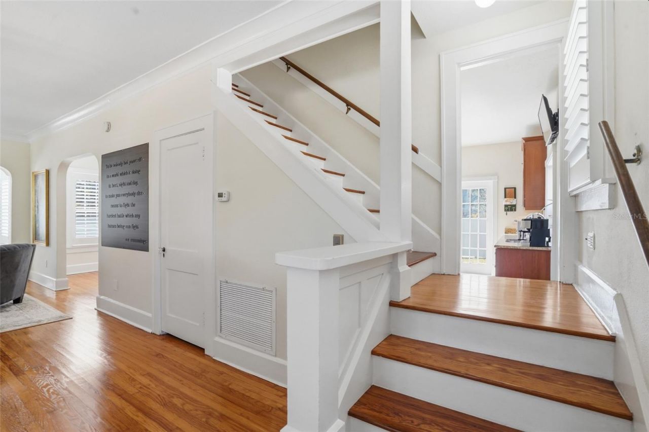 126 22nd Avenue Ne, Saint Petersburg, FL 33704 Photo