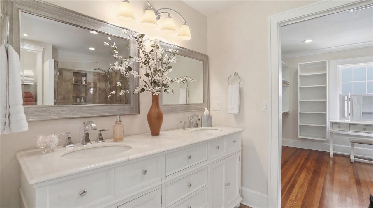 126 22nd Avenue Ne, Saint Petersburg, FL 33704 Photo