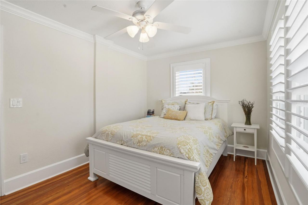 126 22nd Avenue Ne, Saint Petersburg, FL 33704 Photo