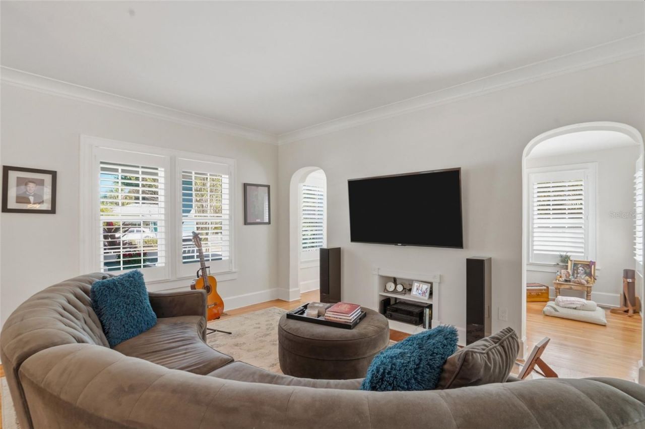 126 22nd Avenue Ne, Saint Petersburg, FL 33704 Photo