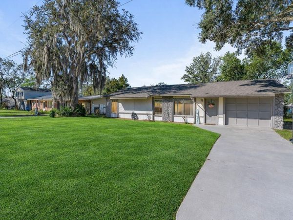 1380 2ND AVENUE, DELAND, FL 32724