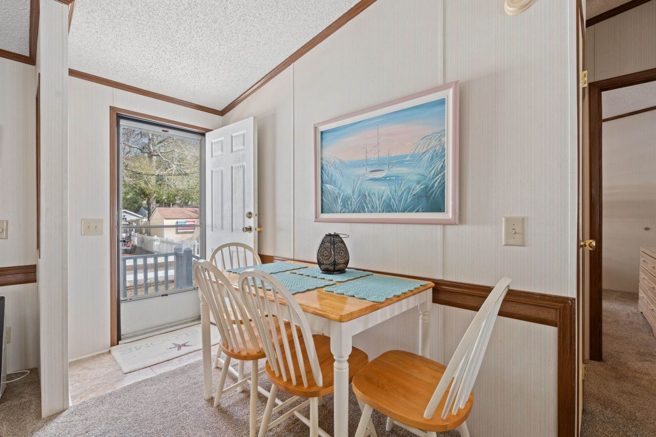 9700 Kings Rd.  Photo 11