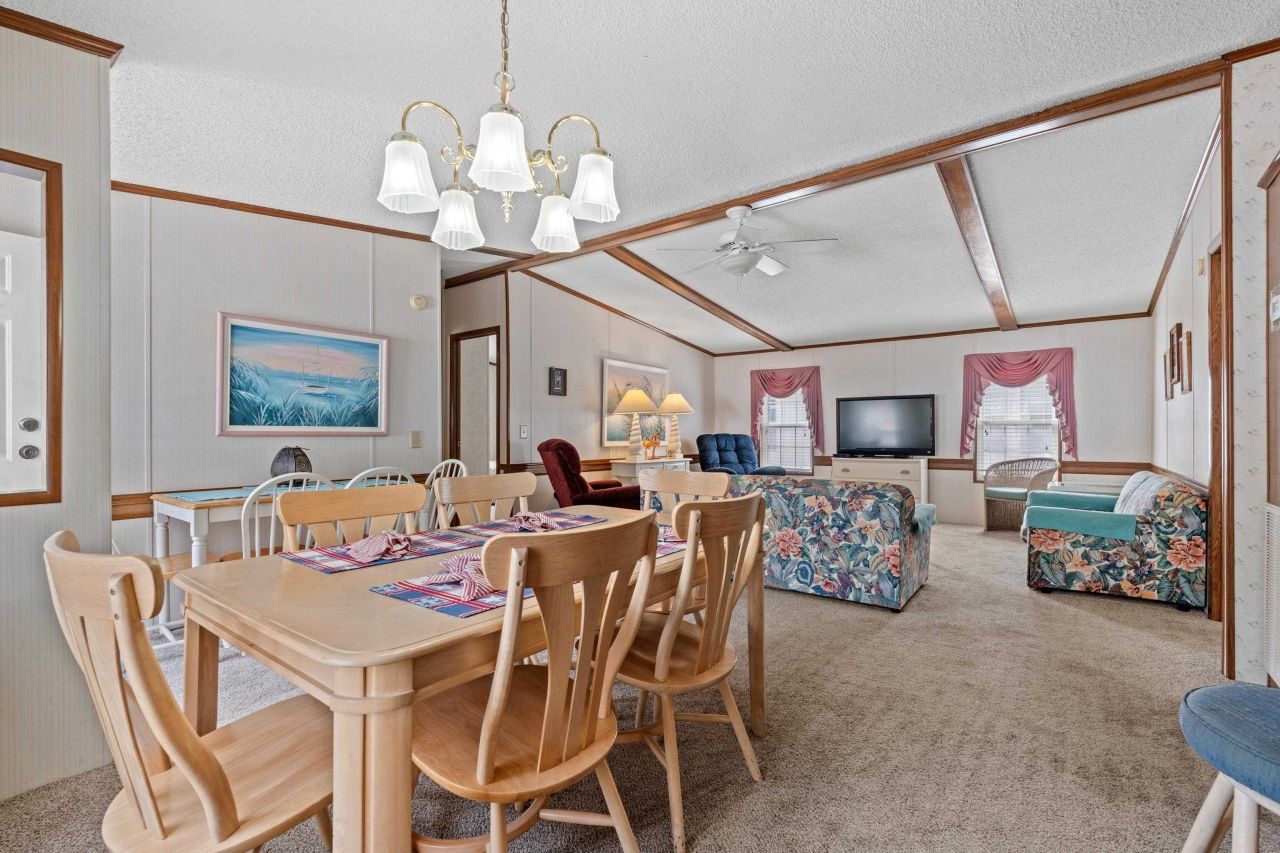 9700 Kings Rd.  Photo 13