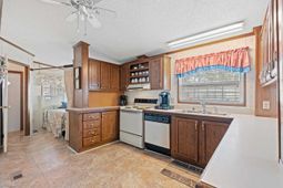 9700 Kings Rd.  photo 4