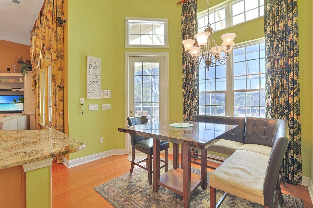 9461 Carrington Dr. Photo 17