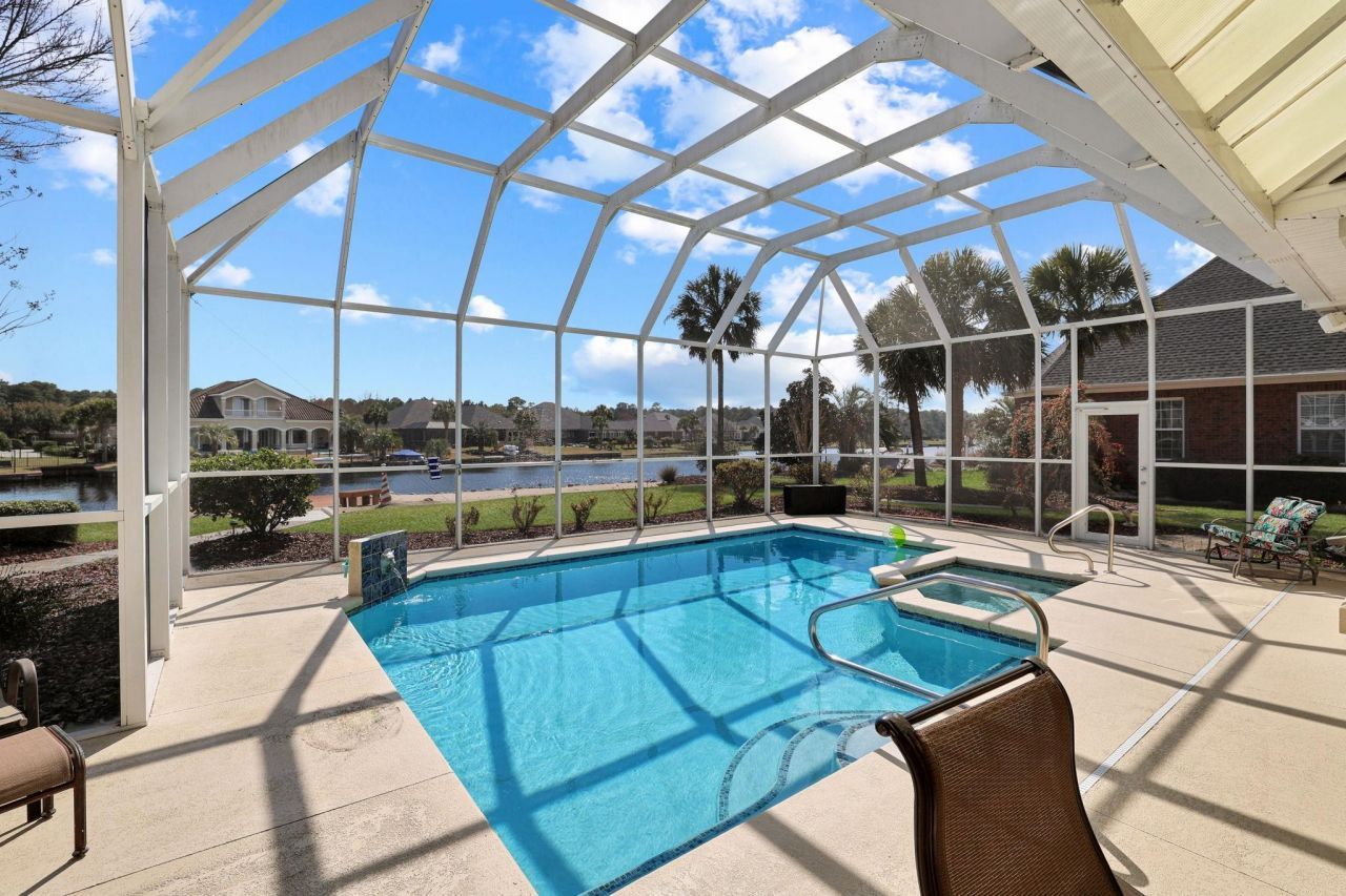 9461 Carrington Dr. Photo 2