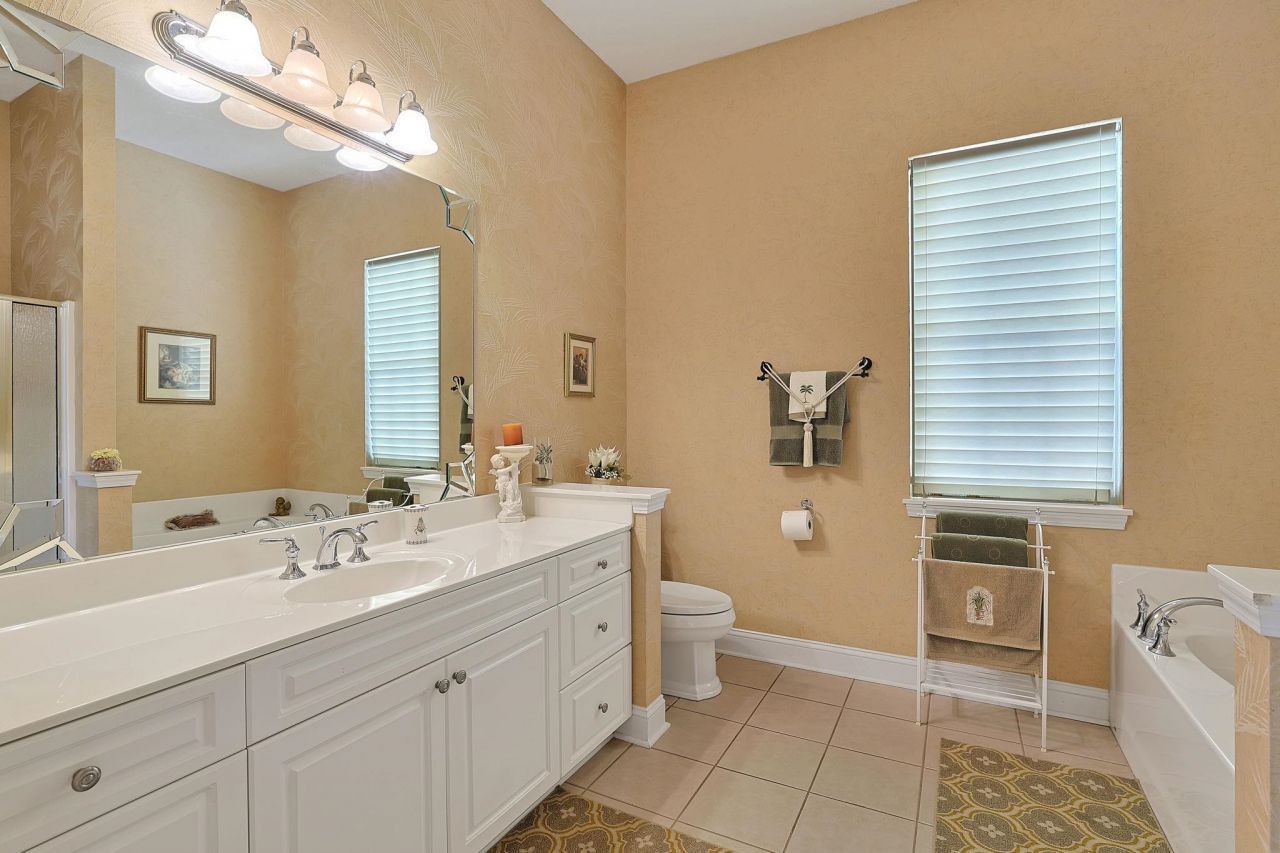 9461 Carrington Dr. Photo 27