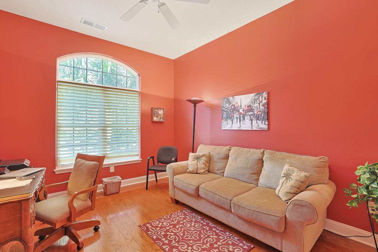 9461 Carrington Dr. Photo 29