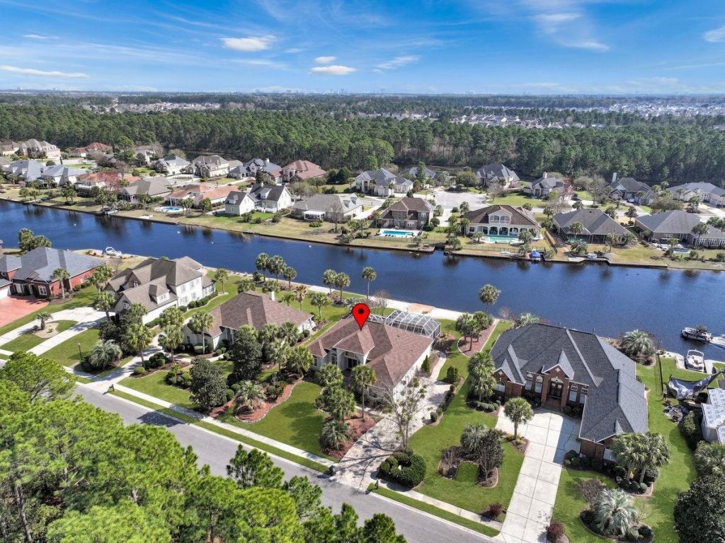 9461 Carrington Dr. Photo 42