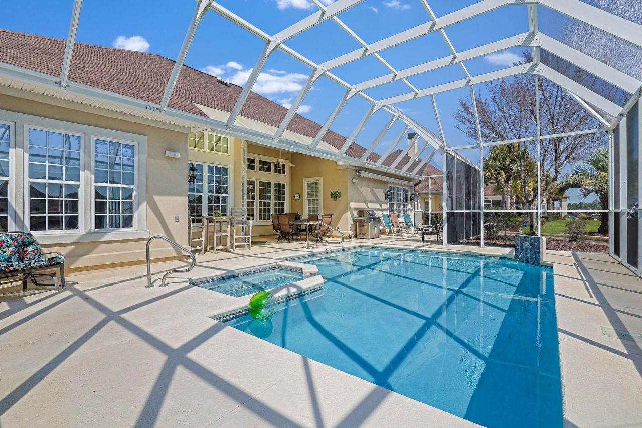 9461 Carrington Dr. Photo 5