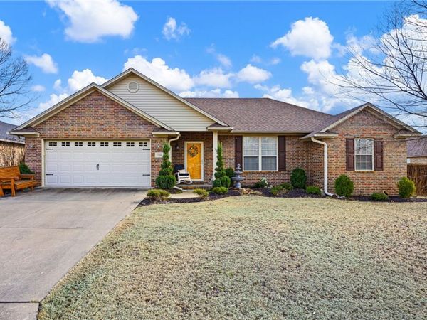 354 Thornwood Lane , Russellville, AR 72802