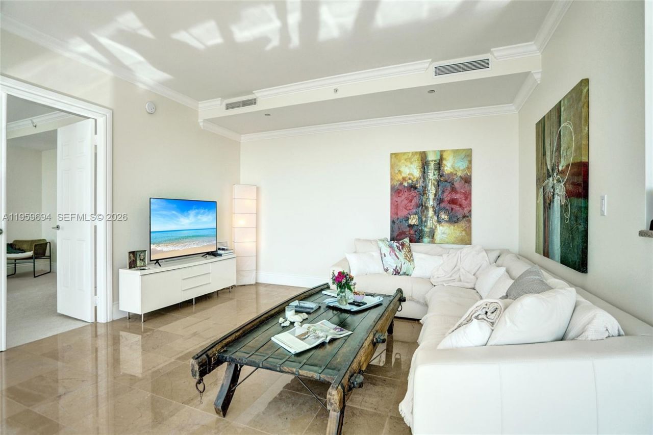 1 N Fort Lauderdale Beach Blvd, Unit 1806, Fort Lauderdale, FL 33304 Photo