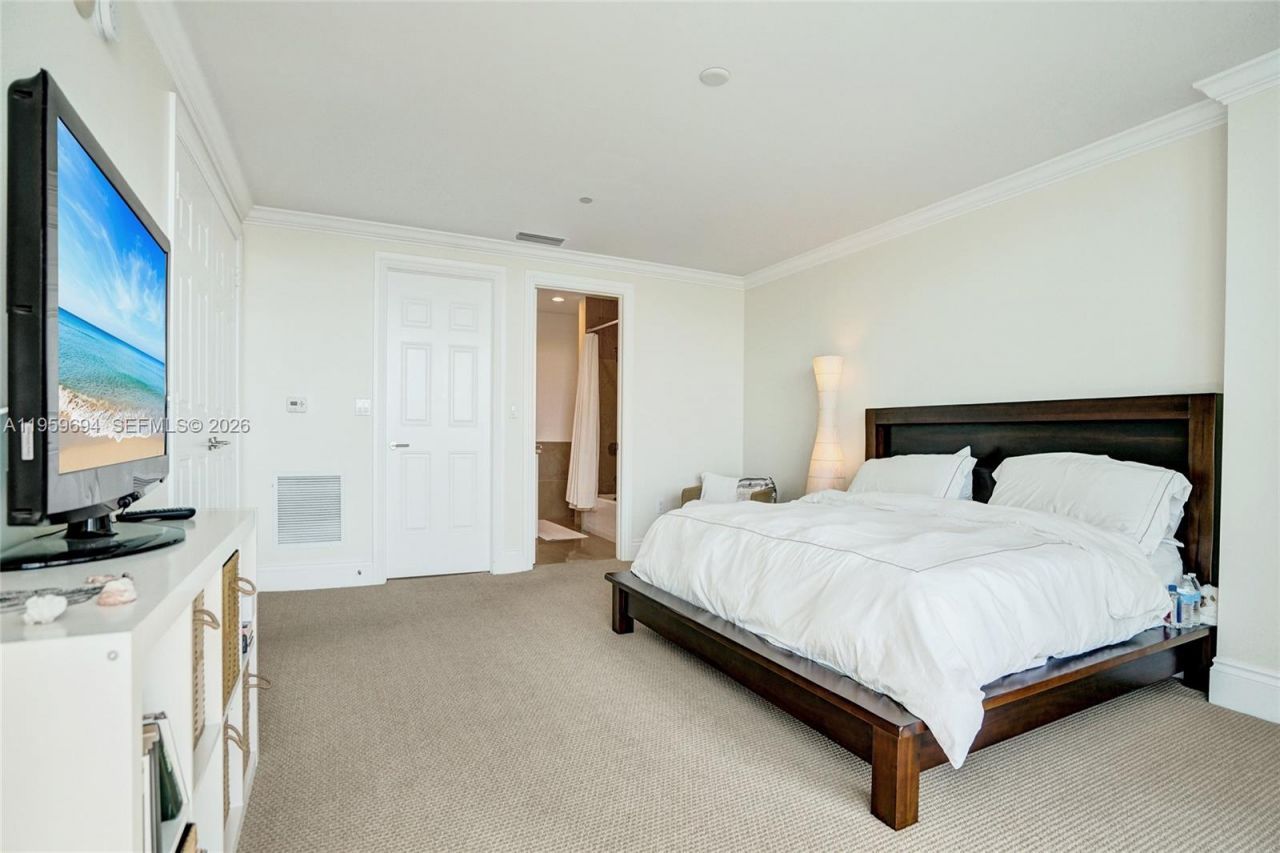 1 N Fort Lauderdale Beach Blvd , Unit 1806, Fort Lauderdale, FL 33304 Photo