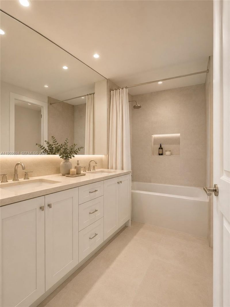 1 N Fort Lauderdale Beach Blvd, Unit 1806, Fort Lauderdale, FL 33304 Photo