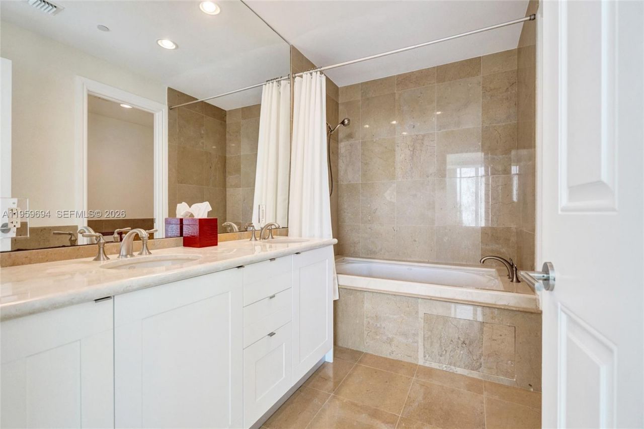 1 N Fort Lauderdale Beach Blvd , Unit 1806, Fort Lauderdale, FL 33304 Photo