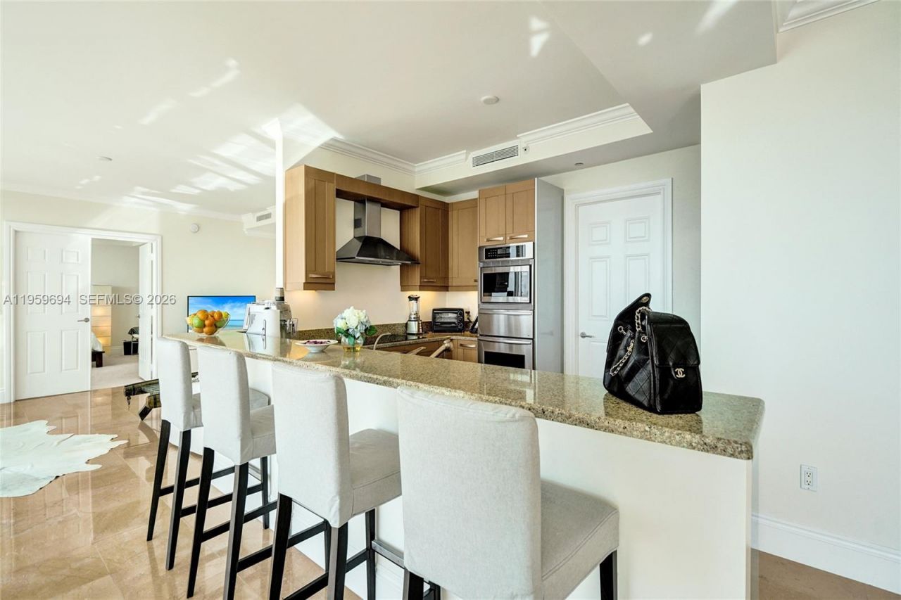 1 N Fort Lauderdale Beach Blvd, Unit 1806, Fort Lauderdale, FL 33304 Photo