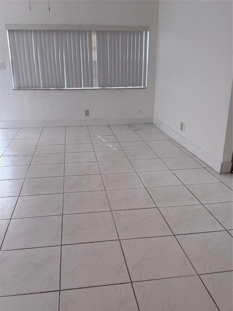 1001 Twin Lakes Dr. , Unit 29-D, Coral Springs, FL 33071 Photo